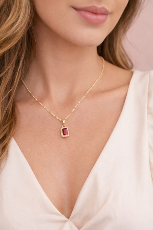 ✨ Collier Rubis Éclat Doré ✨